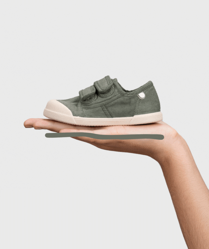 Igor sneaker con strappo bambino kaki suola flessibile gif